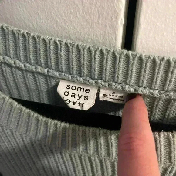 Blue knit top - Picture 5 of 5